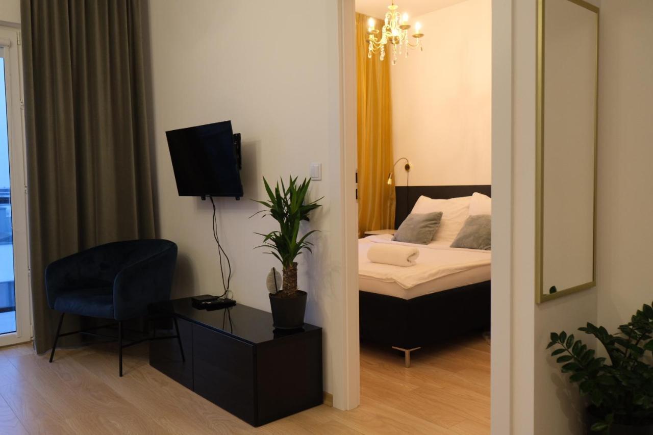 Apartament 9, Z Oddzielna Sypialnia! Варшава Екстер'єр фото