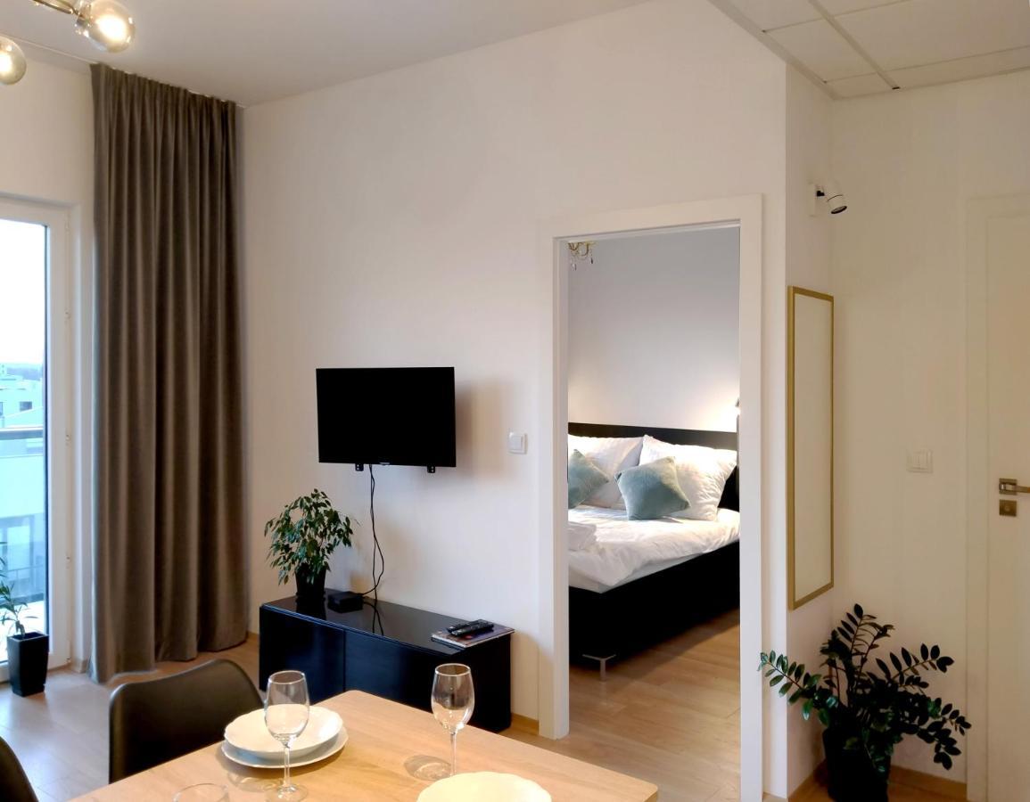 Apartament 9, Z Oddzielna Sypialnia! Варшава Екстер'єр фото